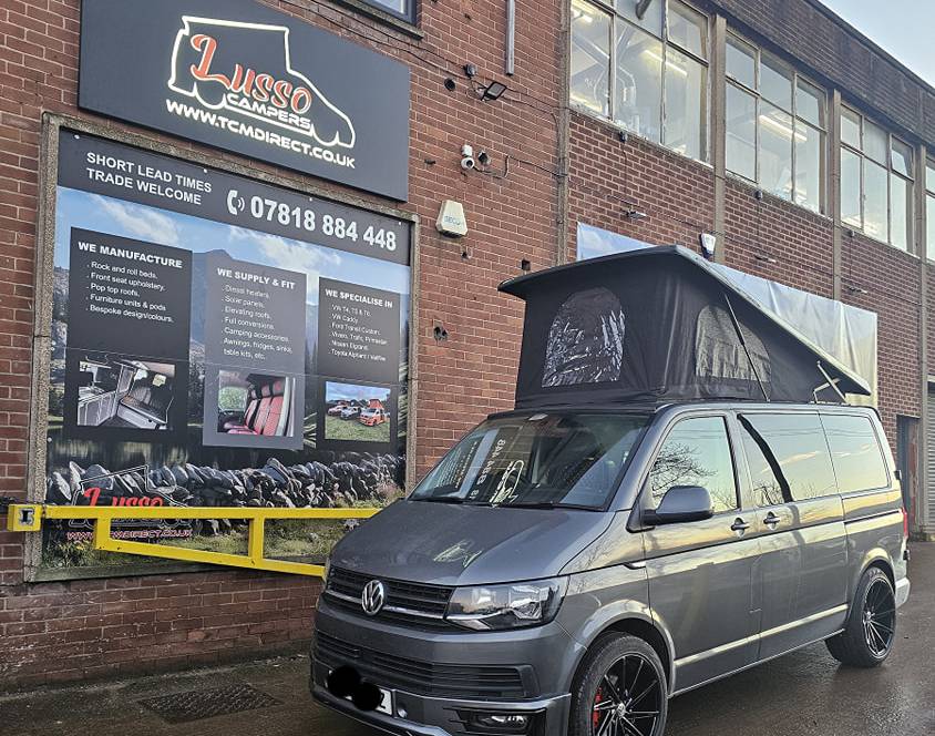 VW Transporter T6.1 rock & roll bed