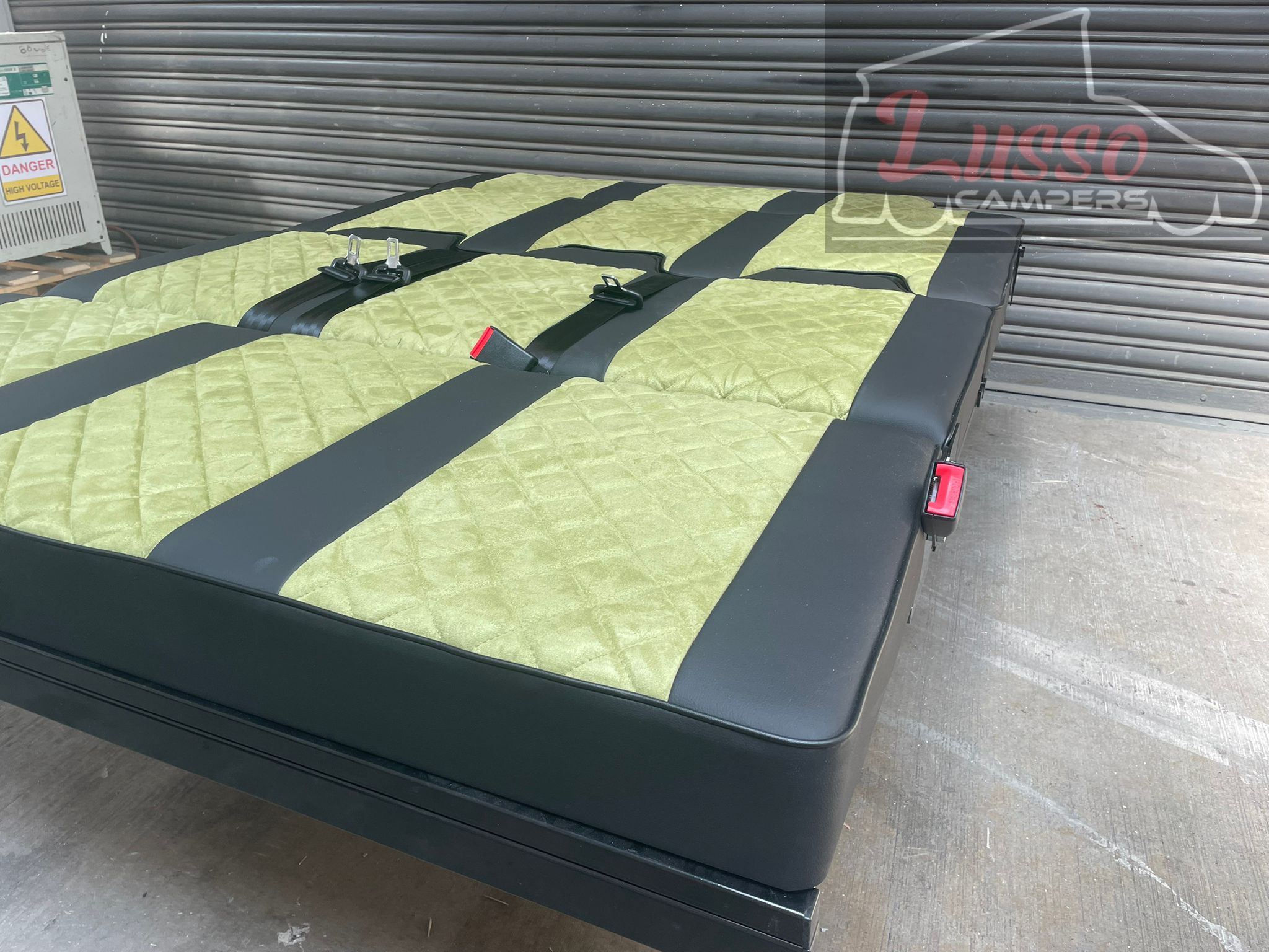 Lusso Campers Rock & Roll Beds