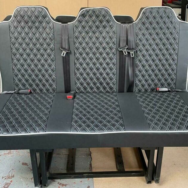 Full Width 140 cm Rock & Roll Bed VW T4 T5 T6 Custom Vivaro Trafic Seatbelts NEW