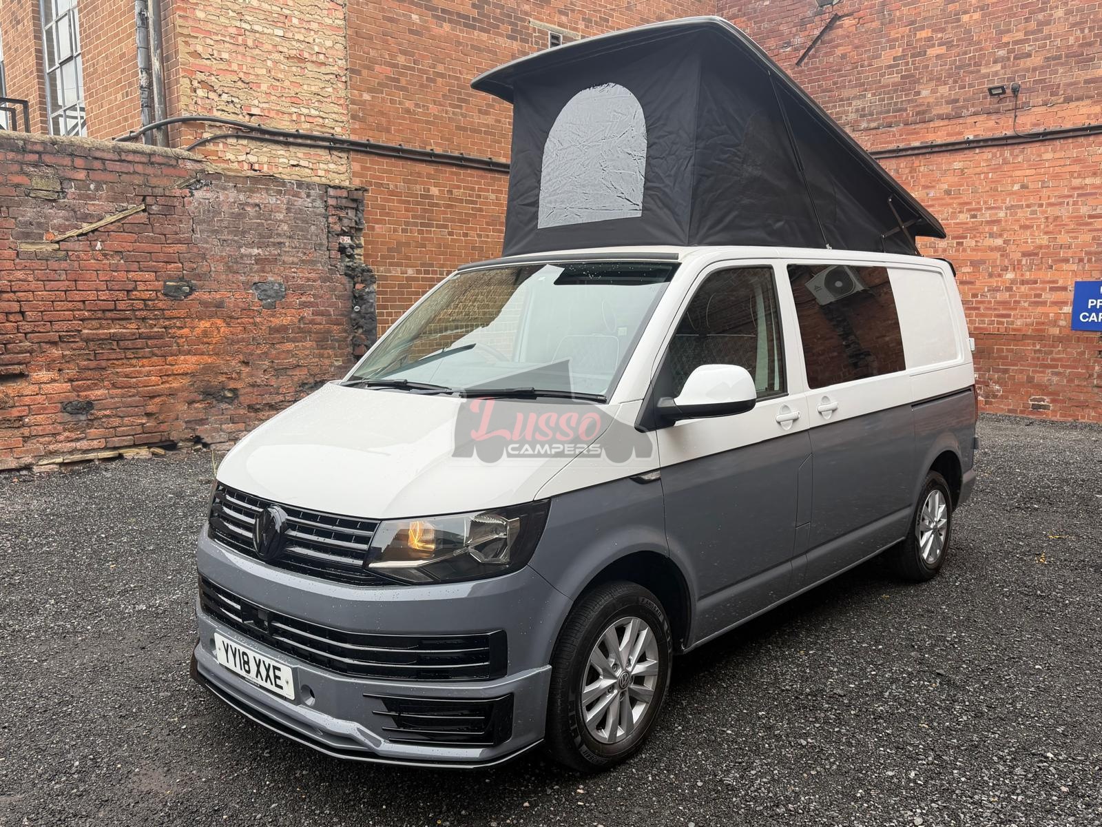 VW Transporter T6 Cameprvan with U Shape layout