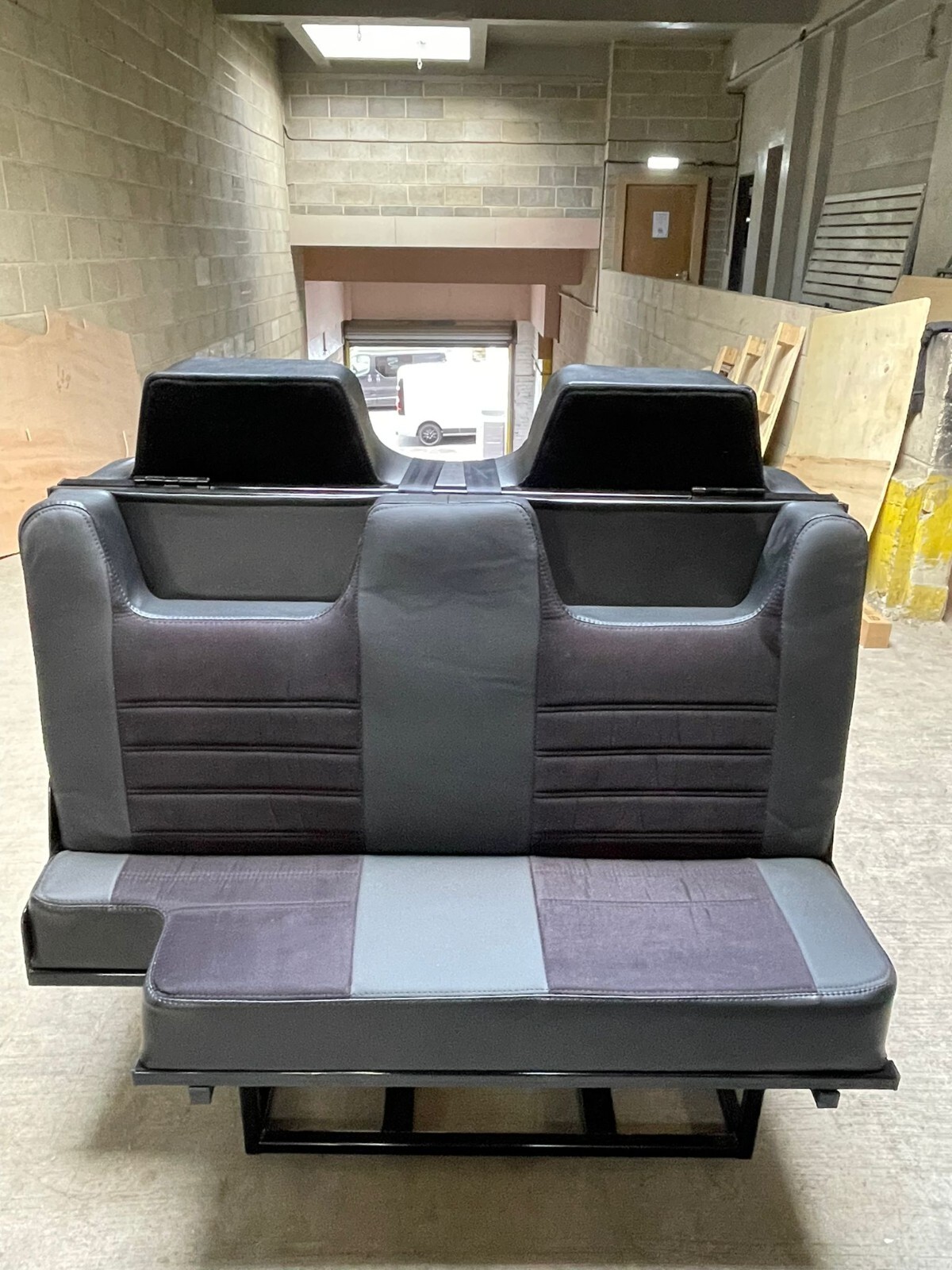 3/4 4PC Rock & Roll Bed. VW T4 T5 T6 Transit Vivaro Trafic Campervan (Alcantra) - Image 6