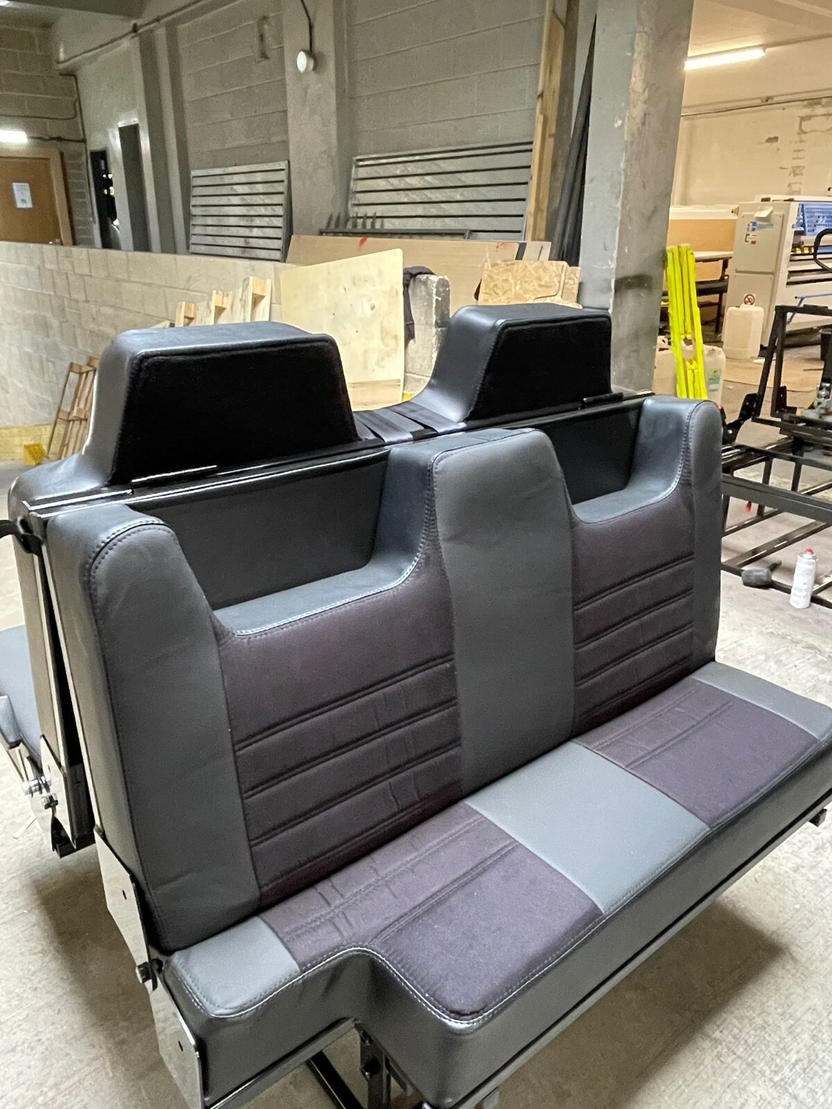 3/4 4PC Rock & Roll Bed. VW T4 T5 T6 Transit Vivaro Trafic Campervan (Alcantra) - Image 7