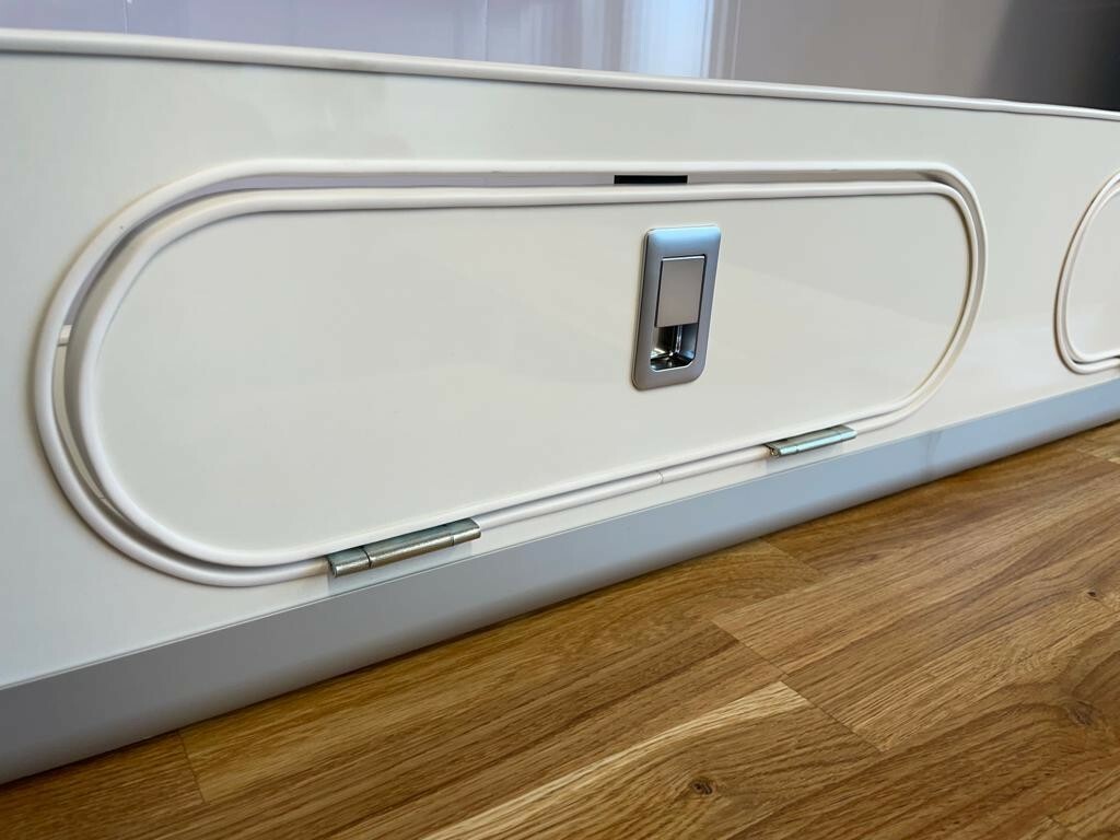 Assembled Ford Custom Vivaro Trafic Vito SWB Furniture Camper Pod OAK worktop - Image 6