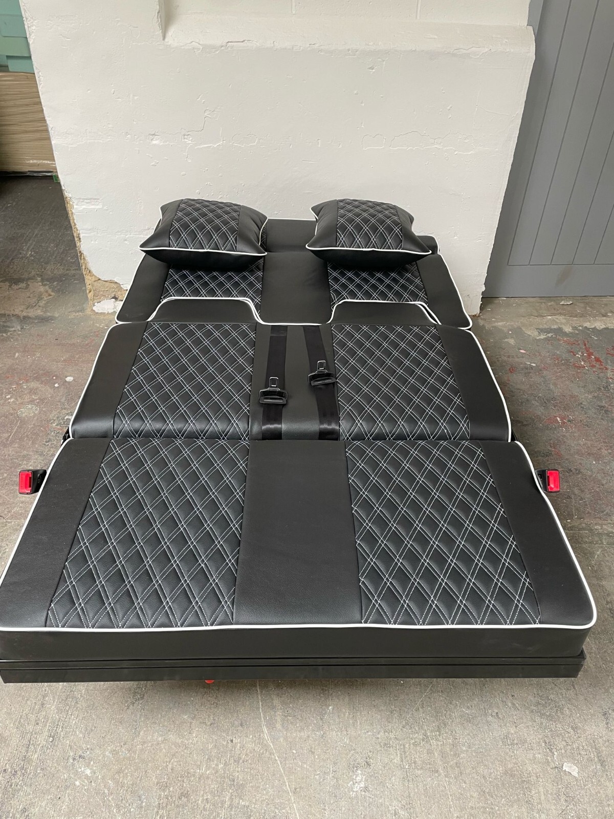 Standard 3/4 4PC Rock & Roll Bed. VW T5 T6 Custom Vivaro Trafic Campervan (DDW) - Image 9