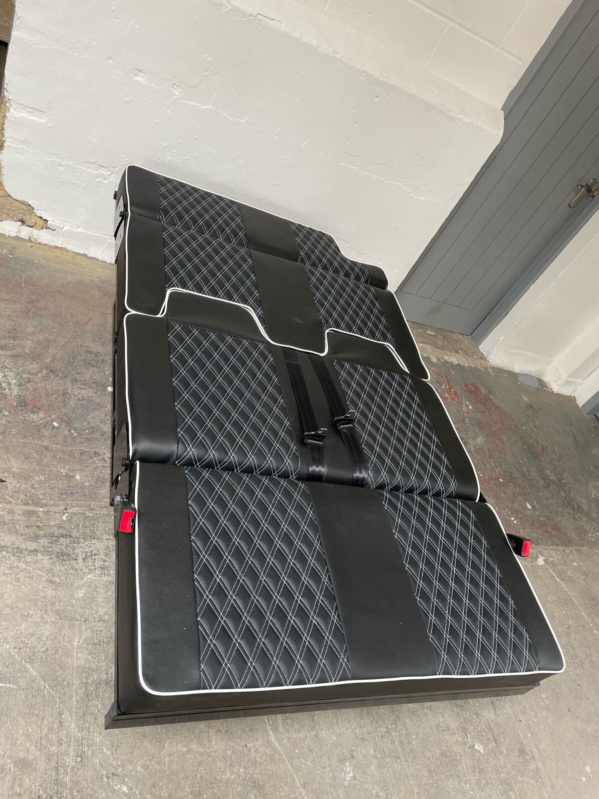Standard 3/4 4PC Rock & Roll Bed. VW T5 T6 Custom Vivaro Trafic Campervan (DDW) - Image 10