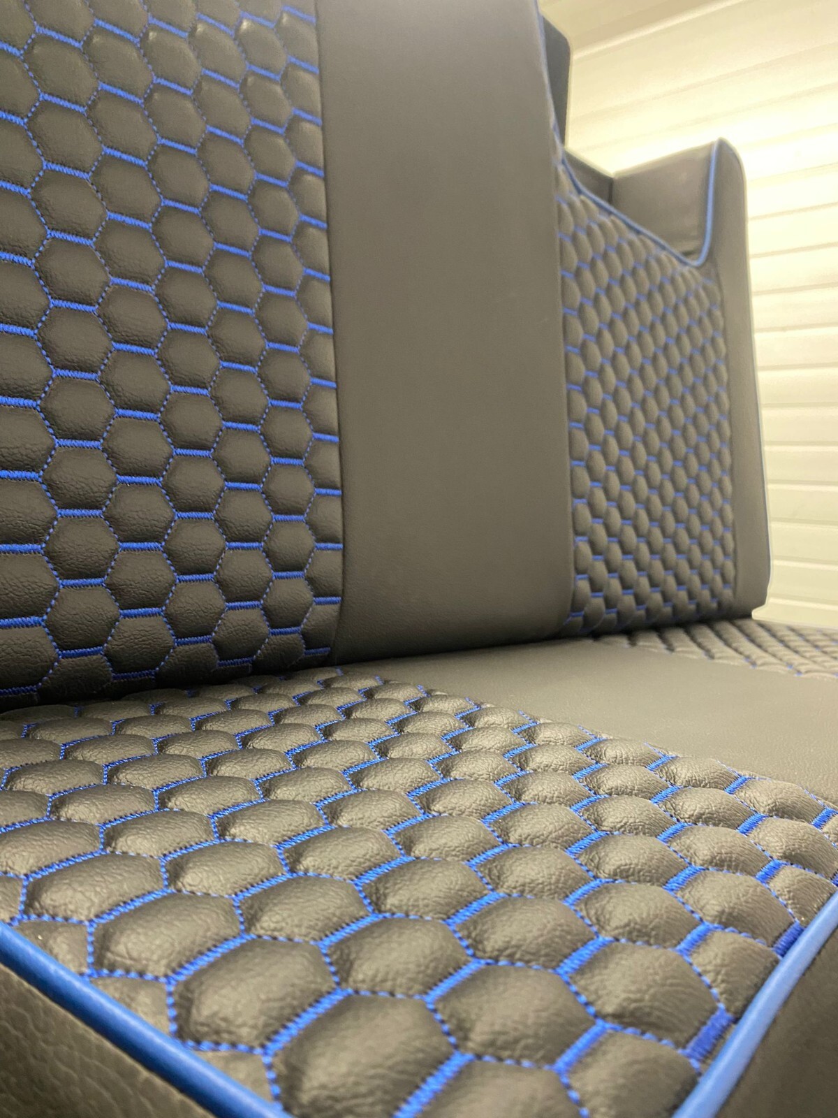 3/4 4PC Rock & Roll Bed. VW T4 T5 T6 Custom Vivaro Trafic Campervan (H Blue) - Image 5