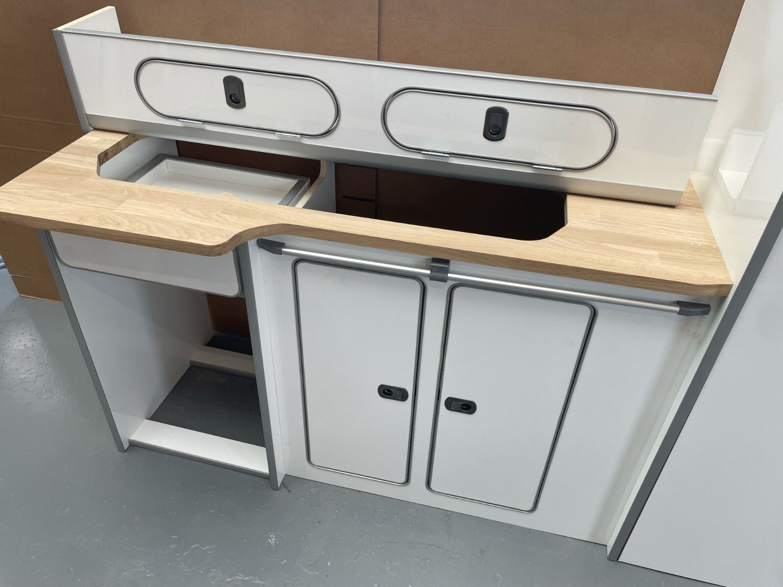 Assembled Furniture (Gloss White, Oak) SWB - T4/T5/T6 Vivaro Custom Trafic - Image 11