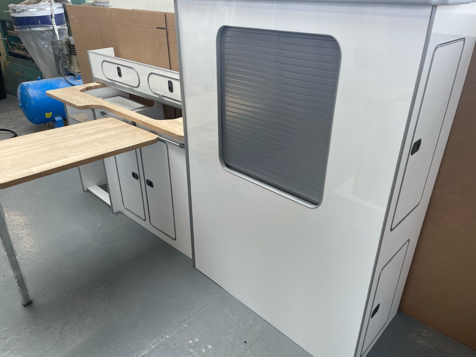 Assembled Furniture (Gloss White, Oak) SWB - T4/T5/T6 Vivaro Custom Trafic - Image 13