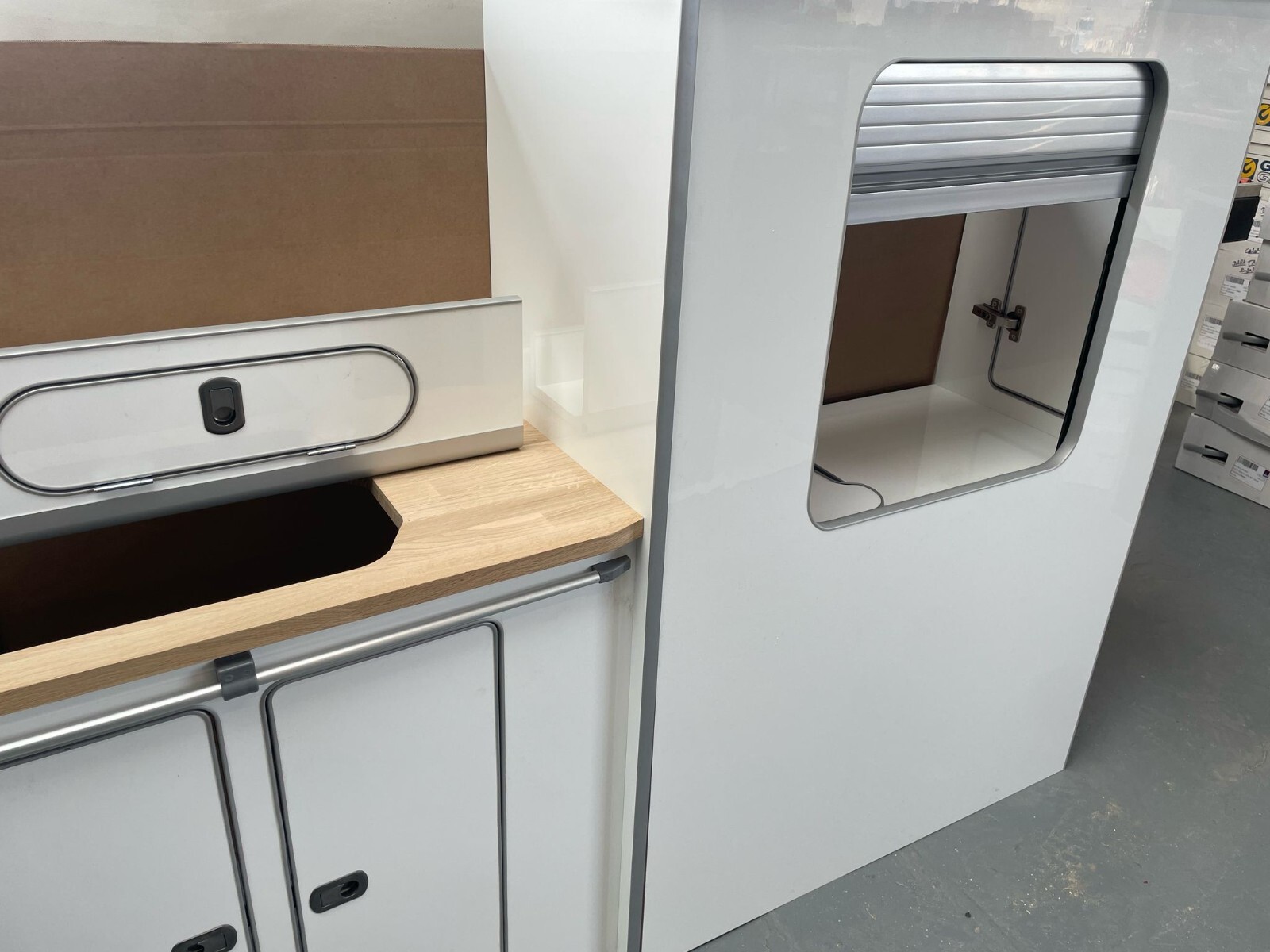 Assembled Furniture (Gloss White, Oak) SWB - T4/T5/T6 Vivaro Custom Trafic - Image 18