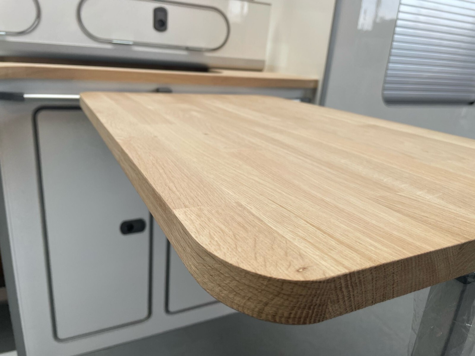 Assembled Furniture (Gloss White, Oak) SWB - T4/T5/T6 Vivaro Custom Trafic - Image 4