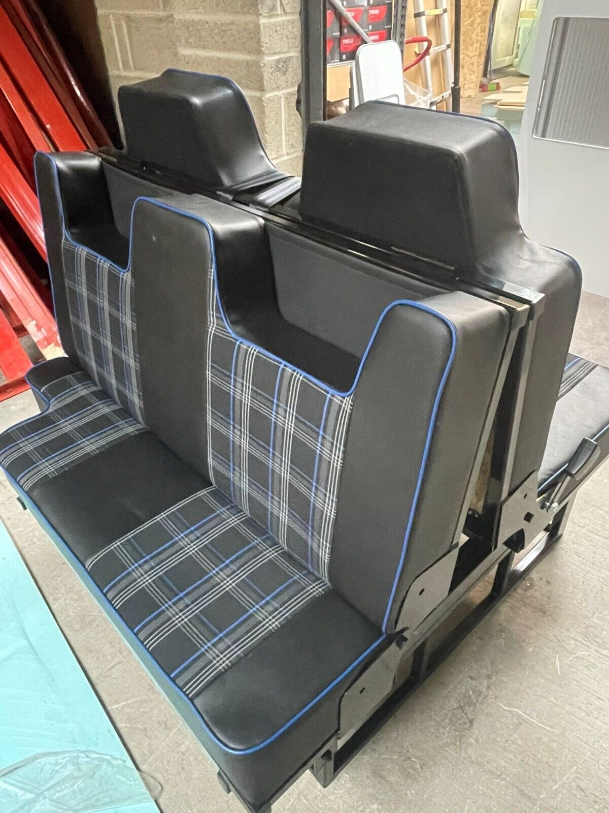 3/4 4PC Rock & Roll Bed. VW T4 T5 T6 Custom Vivaro Trafic Campervan (GTI Blue) - Image 4