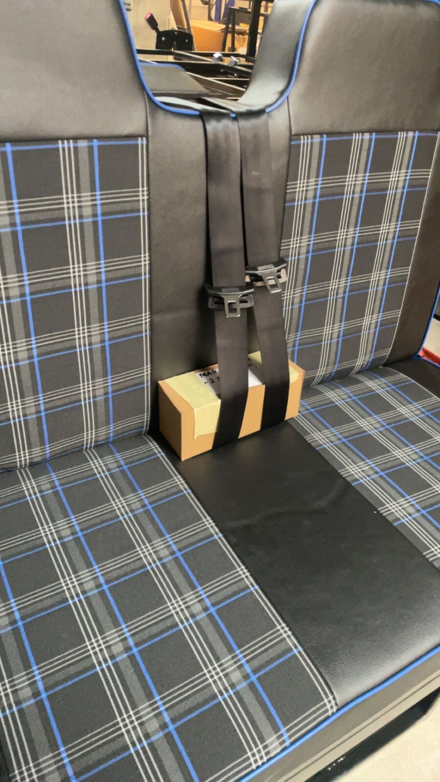 3/4 4PC Rock & Roll Bed. VW T4 T5 T6 Custom Vivaro Trafic Campervan (GTI Blue) - Image 6