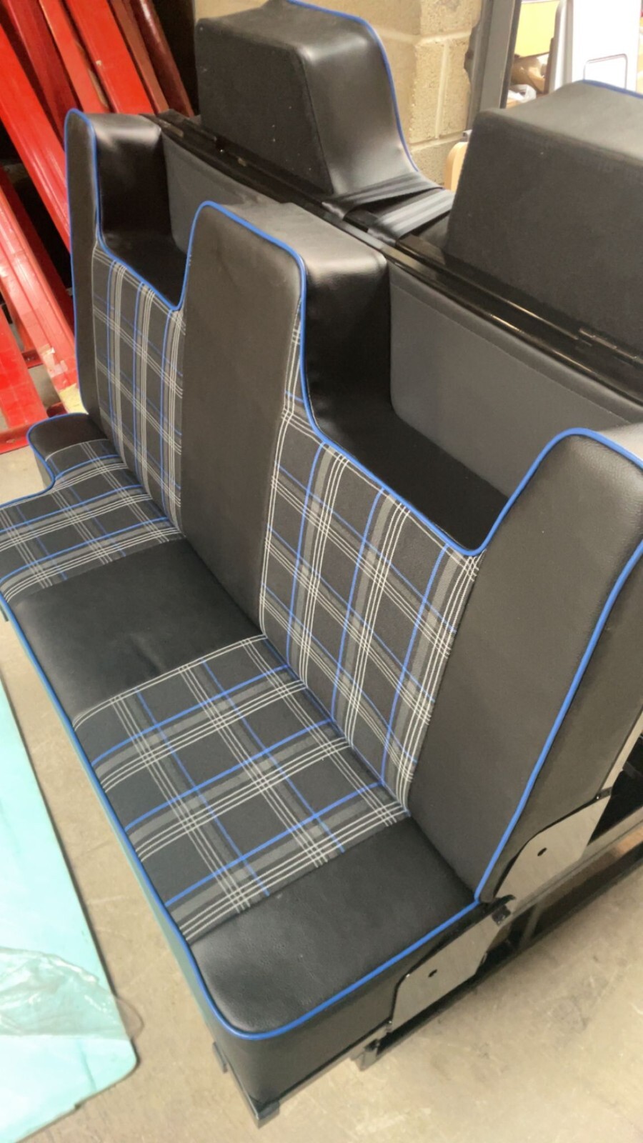 3/4 4PC Rock & Roll Bed. VW T4 T5 T6 Custom Vivaro Trafic Campervan (GTI Blue) - Image 9