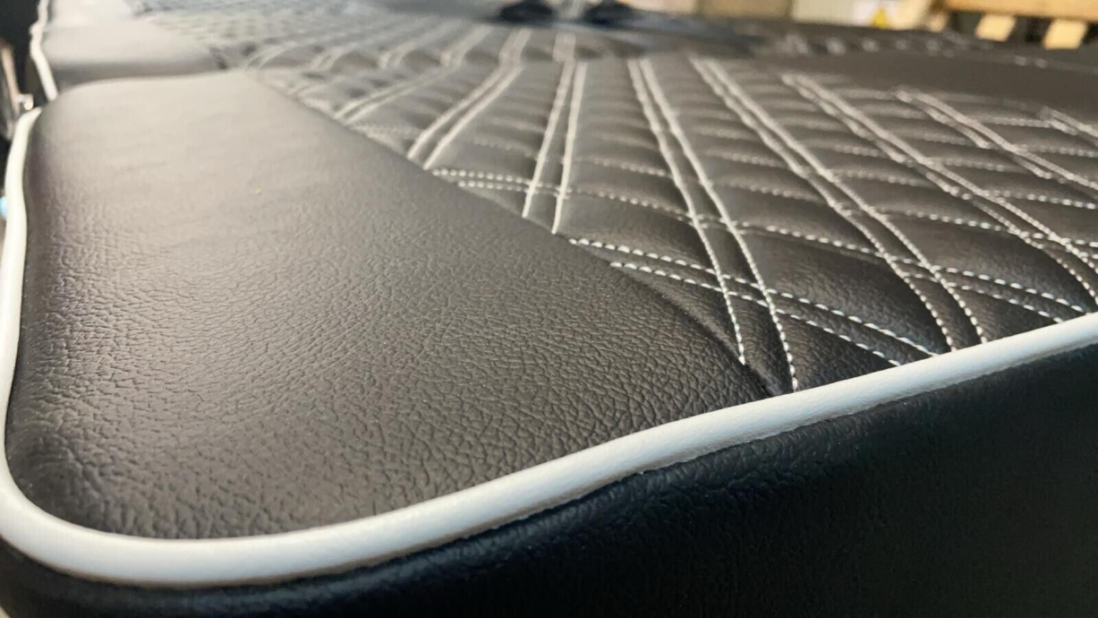 3/4 4PC Rock & Roll Bed. VW T4 T5 T6 Custom Vivaro Trafic Campervan (D/D W) - Image 9