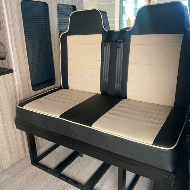 Rock N & Roll Bed VW T4 T5 T6 Custom Vivaro Trafic Seatbelts Gas Strut CREAM