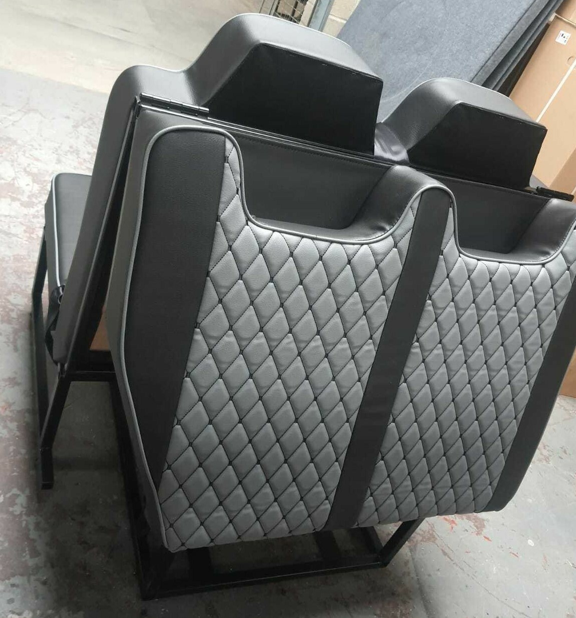 Rock & Roll Bed Vellfire Alphard Connect Bongo Elgrand Seatbelts Low Roof Vans - Image 8