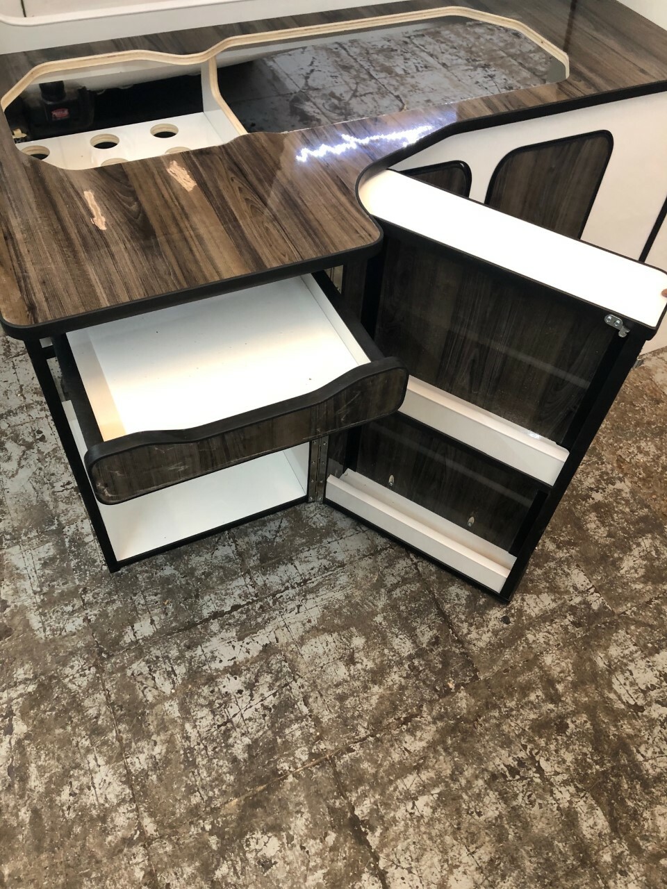 VW T5 T6 transporter SWB kitchen furniture camper van motorhome lightweight Ply - Image 9