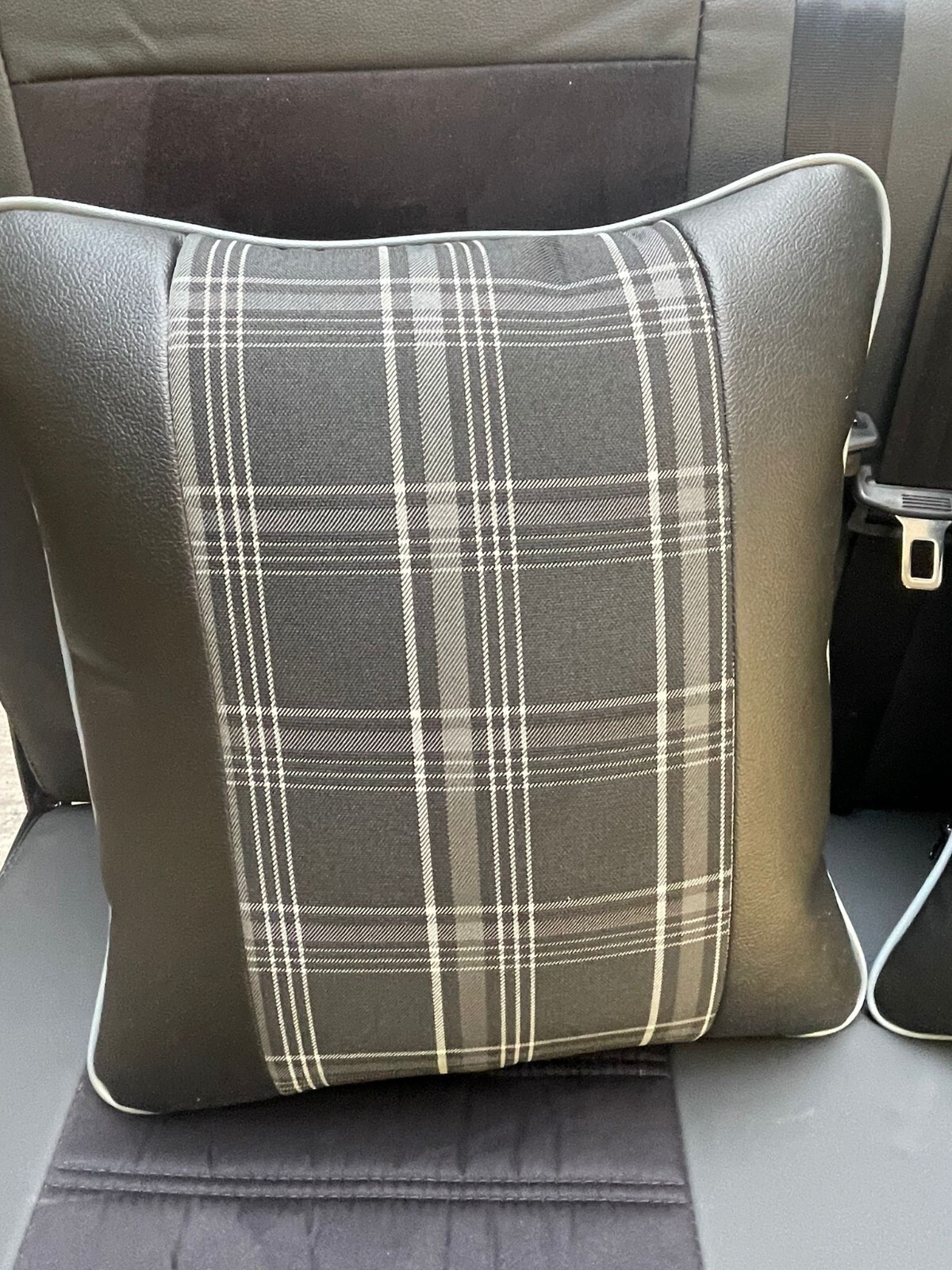 2x Scatter Cushions for Rock & Roll Beds (45cm x 45cm) GTI Tartan Grey - Image 3