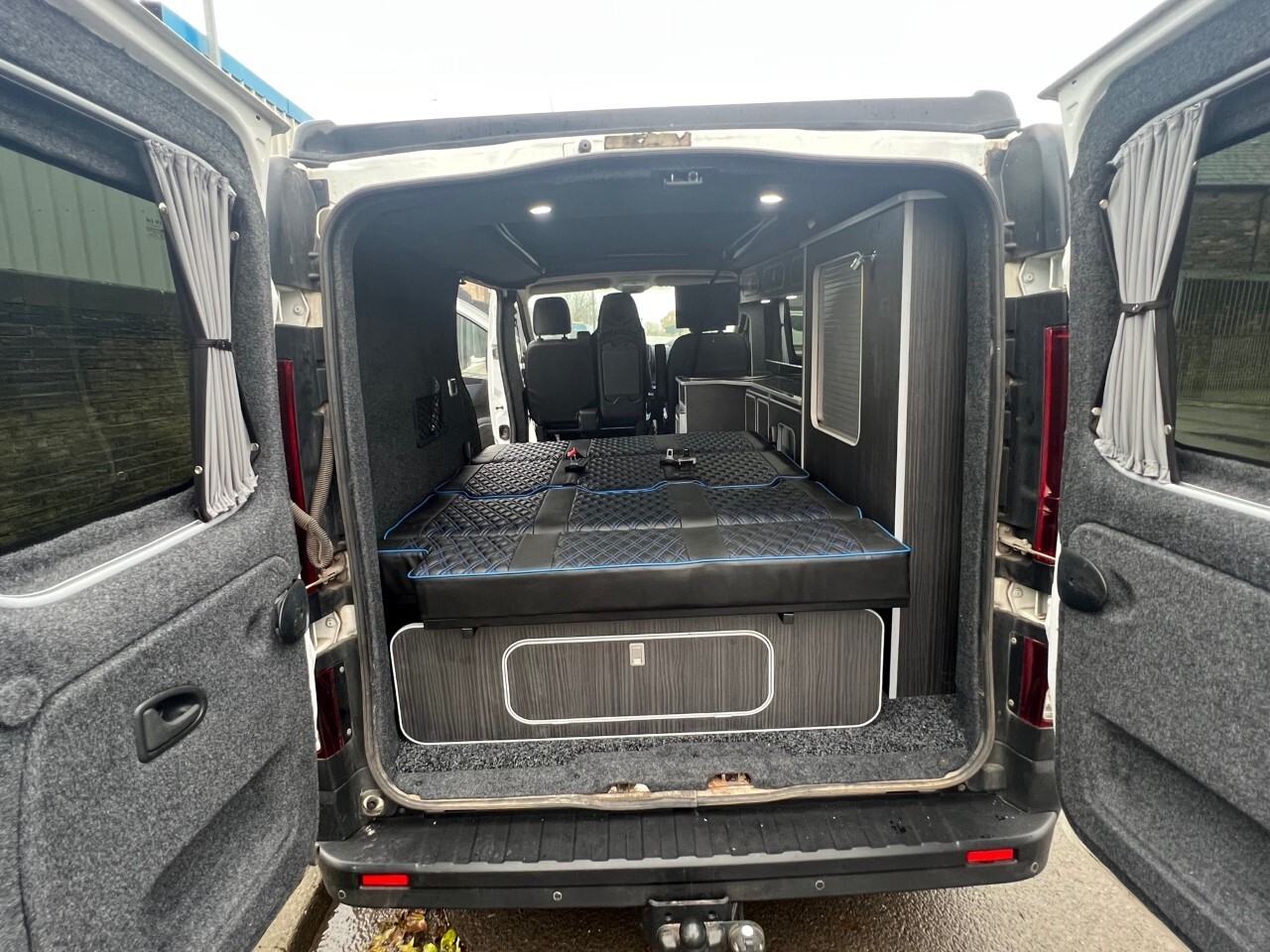 Lusso Campers - Vivaro/Trafic/Custom/VW LWB Slimline Furniture Kit & 130 R&R Bed - Image 10