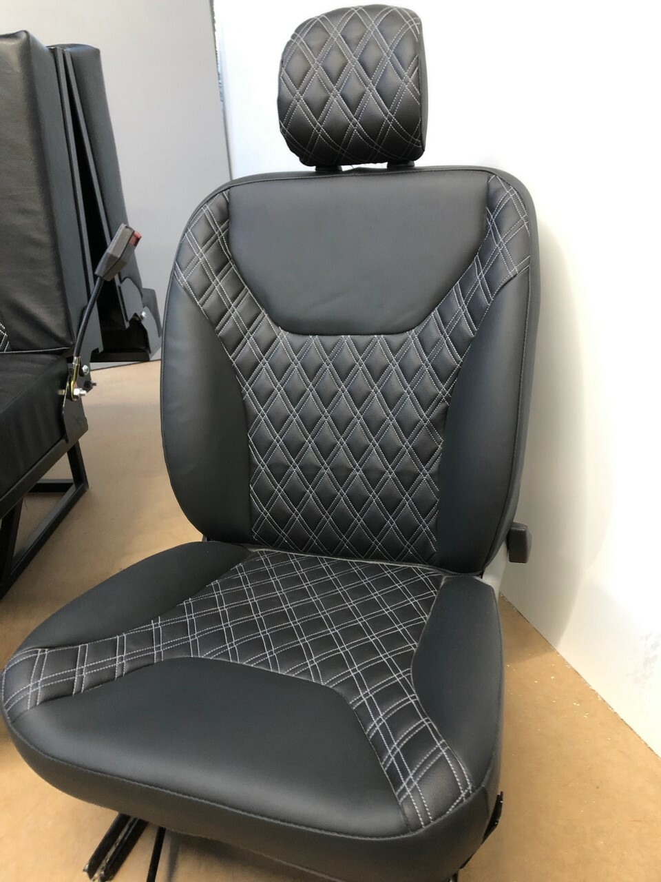 Premium Vauxhall Vivaro Trafic Fully Upholstered 2+1 Matching Front Seats Piping - Image 5
