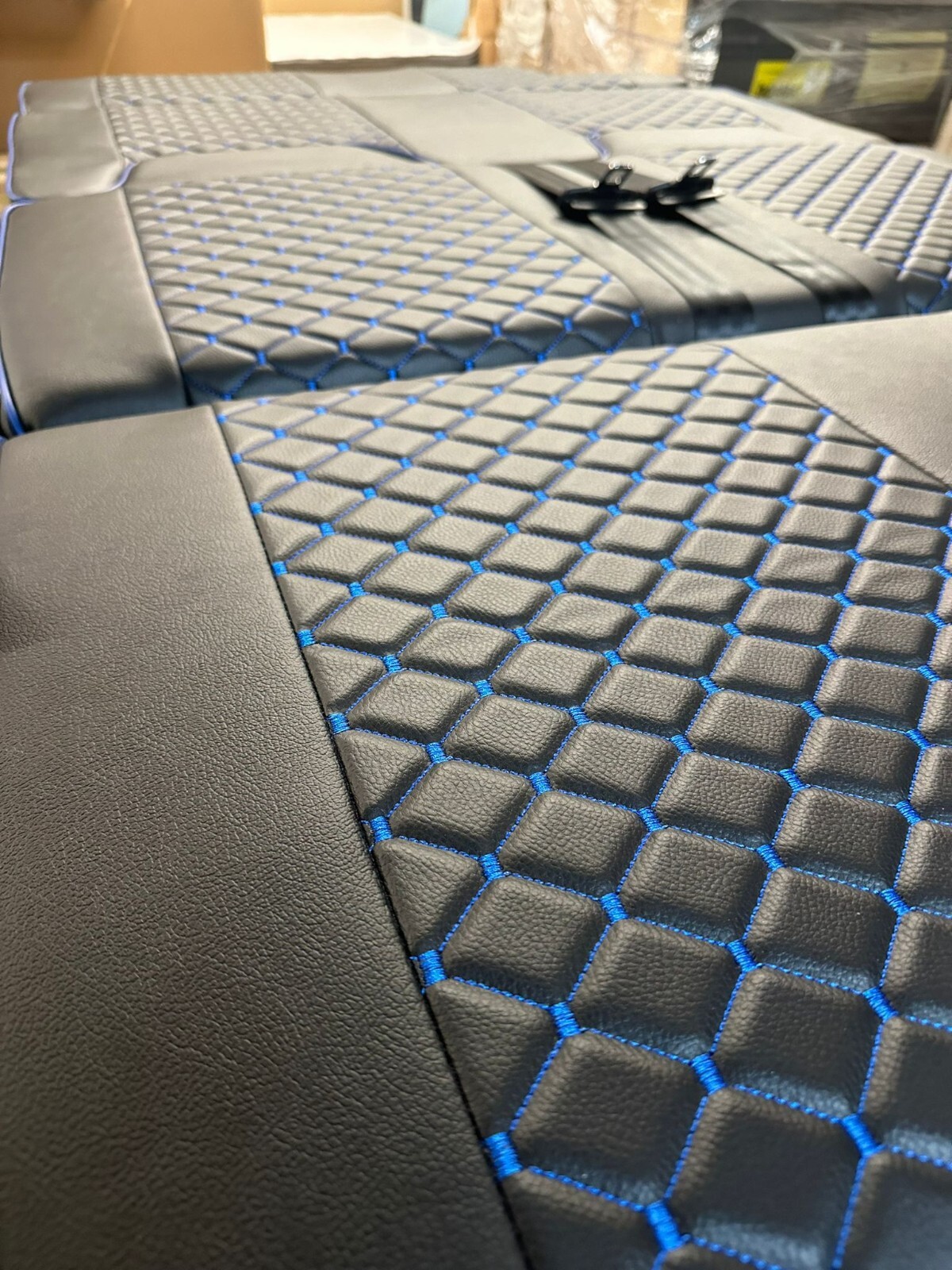 3/4 4PC Rock & Roll Bed. VW T4 T5 T6 Custom Vivaro Trafic Campervan (D Blue) - Image 11