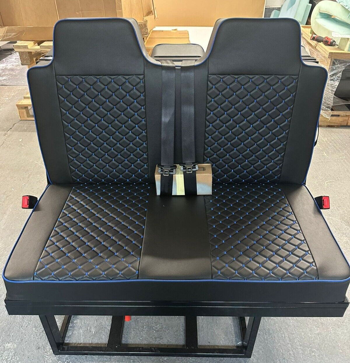 3/4 4PC Rock & Roll Bed. VW T4 T5 T6 Custom Vivaro Trafic Campervan (D Blue)